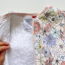 Load image into Gallery viewer, Bilbi Organic Cotton Sleeping Bag Peach Floral 2.5 TOG (3-12m)