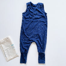 Load image into Gallery viewer, Woolbabe Organic/Merino Sleep Suit Navy/Stars (1y)