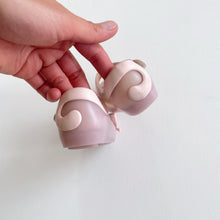 Load image into Gallery viewer, Mini Melissa Scented Cat Pink Sandals (EU21)
