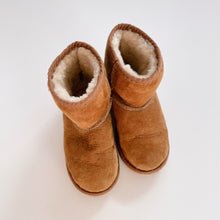 Load image into Gallery viewer, Kiwi UGG New Zealand Sheepskin Boots (21cm/5-6y)
