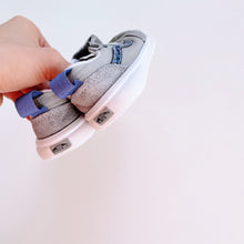 Load image into Gallery viewer, Vans Leather Shoes Velcro Grey (UK6.5/EU 23.5/ US 7)
