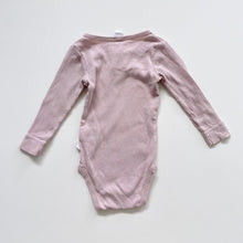 Load image into Gallery viewer, Jamie Kay Organic Rib Bodysuit L/S Rosie (1y)
