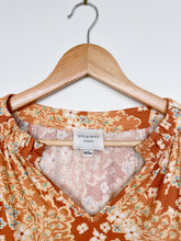 Load image into Gallery viewer, ONCE WAS MELBOURNE Floral Blouse (0 fits like a M)

