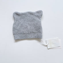 Load image into Gallery viewer, Country Road Bear Knit Beanie NEW (6-12m)
