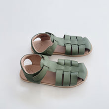 Load image into Gallery viewer, Pretty Brave Leather Sandals Velcro Green NWOT (EU33)
