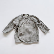 Load image into Gallery viewer, Nature Baby Organic Muslin Wrap Top Green (3-6m)
