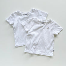 Load image into Gallery viewer, Dimples Organic White Kindy T-Shirts Bundle 2x (3y)
