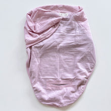 Load image into Gallery viewer, Merino Kids Cocooi® Babywrap Pink/Grey (nb/0-3m)
