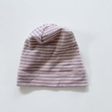 Load image into Gallery viewer, Merino Hat Stripe (3-6m)
