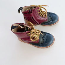 Load image into Gallery viewer, Young Soles Leather Boots (EU24)

