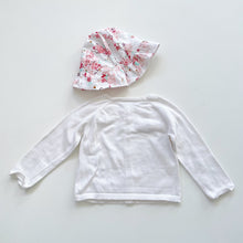 Load image into Gallery viewer, Bébé by Minihaha Cardigan + Hat Bundle Flowers/Butterflies (1y)
