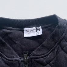Load image into Gallery viewer, Minti Quilt Jacket Black (6y)
