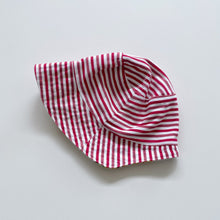 Load image into Gallery viewer, Pretty Red Striped Sun Hat (4-7y)
