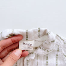Load image into Gallery viewer, Misar Elle Handmade Linen Shirt Green/White Stripe (6-12m)
