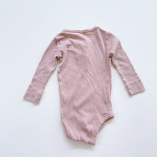 Load image into Gallery viewer, Jamie Kay Cotton/Modal Rib L/S Bodysuit Blush (3-6m)
