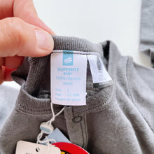 Load image into Gallery viewer, Teeny Weeny Merino Onesie Grey NEW (12-18m)
