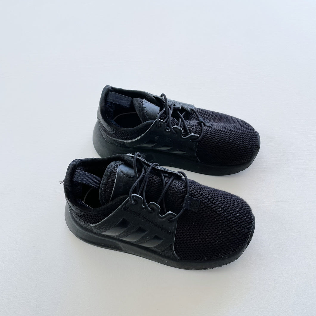 Adidas Black Sneakers (EU23.5)