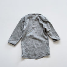 Load image into Gallery viewer, Nature Baby Merino L/S Top Grey *small flaw (3-6m)
