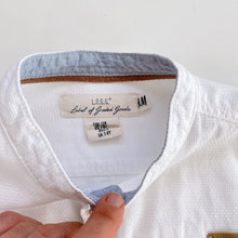 Load image into Gallery viewer, H&amp;M White L/S Shirt (7-8y)
