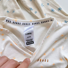 Load image into Gallery viewer, Bonds L/S Bamboo Kimono Top Bundle 2x Orange/Blue Stars (0-3m)
