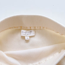 Load image into Gallery viewer, August Bear Rib Shorts/ Bloomers Cream (3y)
