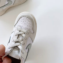 Load image into Gallery viewer, Nike Sneakers White/ Grey  (EU26, UK8.5, US9C)
