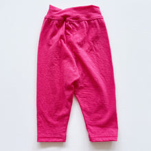 Load image into Gallery viewer, Merino Leggings Pink (0-3m)
