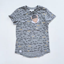 Load image into Gallery viewer, Band of Boys Fly Away Tee NEW (7y)
