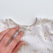 Load image into Gallery viewer, Purebaby Organic Cotton Rib Tee Floral (1y)
