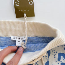 Load image into Gallery viewer, Grown Organic Bloomers Blue /Beige Pattern NEW (3y)
