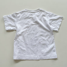 Load image into Gallery viewer, Uniqlo Minecraft T-Shirt White/Gold Letters (4y)
