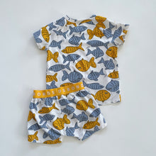 Load image into Gallery viewer, Bonds PJs Set Yellow/Blue Fish (3y)
