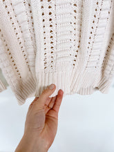 Load image into Gallery viewer, Country Road Chunky/Loose Knit Cream Jumper (M)
