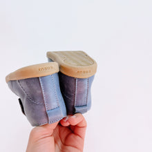 Load image into Gallery viewer, Bobux Leather Boots Blue (EU24)
