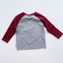 Load image into Gallery viewer, Minti Sharp Lion L/S Tee Grey/Red Motley NEW (2y)
