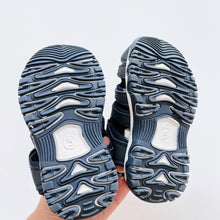 Load image into Gallery viewer, Sporty Sandals (5/EU21)

