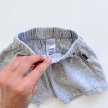 Load image into Gallery viewer, Bonds Waffle Shorts Grey (3-6m)
