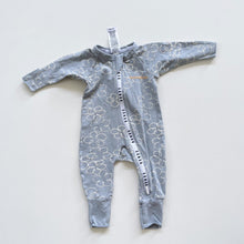 Load image into Gallery viewer, Bonds Wondercool All-In-One Grey (newborn)
