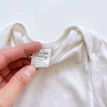 Load image into Gallery viewer, Nature Baby Organic S/S Bodysuit Natural (0-3m)
