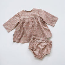 Load image into Gallery viewer, Rock Your Baby Organic Cotton Blouse + Bloomers Set NEW (12-18m)
