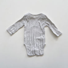 Load image into Gallery viewer, Nature Baby L/S Organic Bodysuit Grey Rib (newborn)
