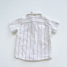 Load image into Gallery viewer, Misar Elle Handmade Linen Shirt Green/White Stripe (6-12m)
