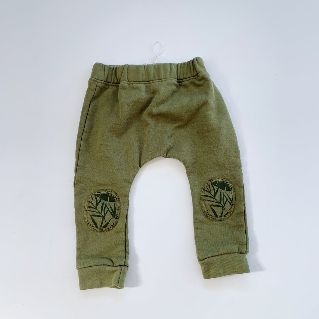 Burrow & Be Organic Pants Green NEW (6-12m)
