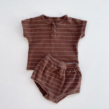 Load image into Gallery viewer, Brown Rib Stripe Bloomers + T-Shirt Set (1y)
