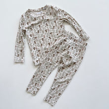 Load image into Gallery viewer, Jamie Kay Organic Avis PJ Long Sleeve Set Charlie's Backyard (3y)
