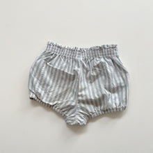 Load image into Gallery viewer, Baby Gap Bloomers/Shorts (3y)
