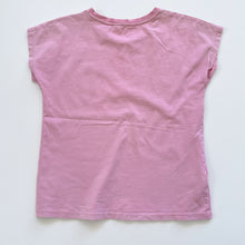 Load image into Gallery viewer, Country Road Tee Pink Logo (10y)
