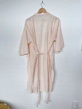 Load image into Gallery viewer, CITTA Design Kimono Robe Peach (M)
