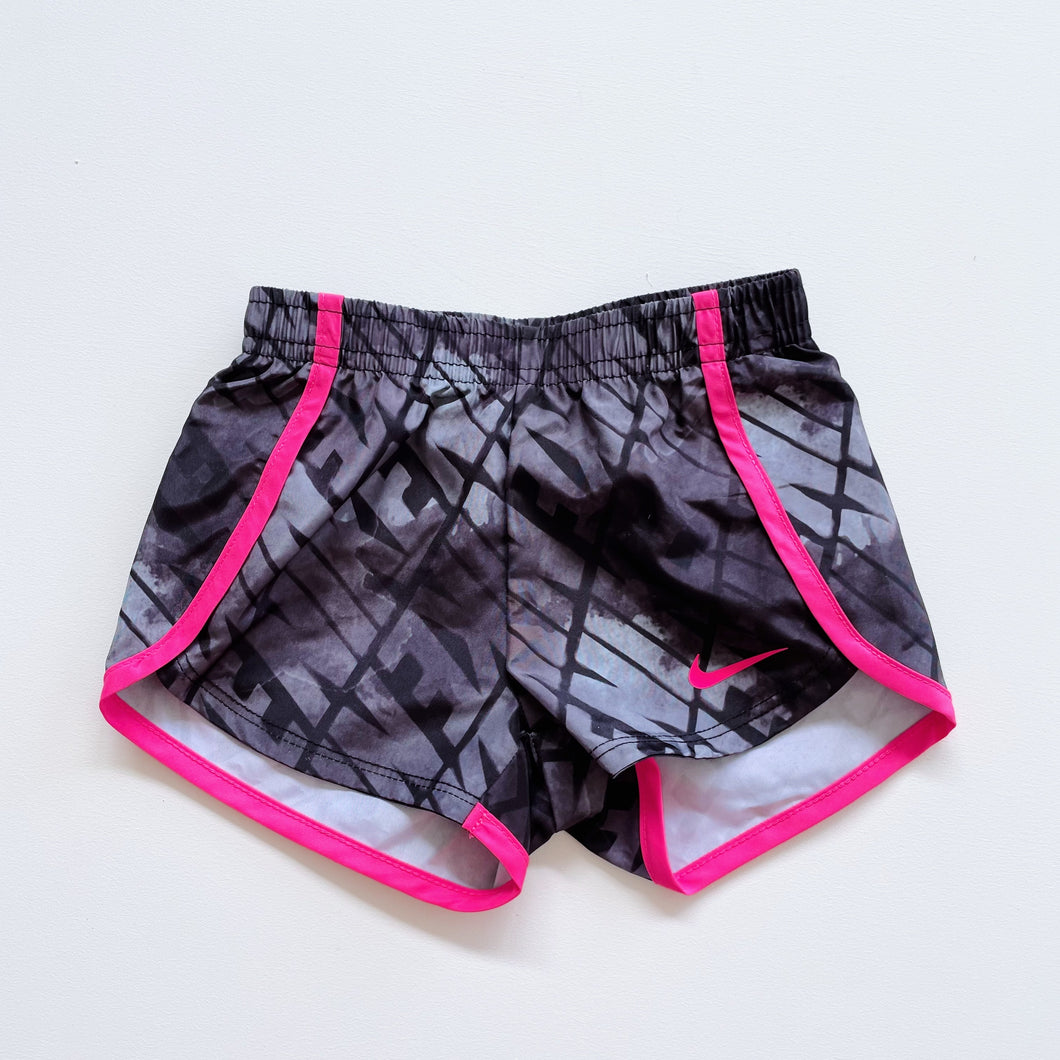 Nike Dry-Fit Shorts (12m)