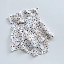 Load image into Gallery viewer, Jamie Kay Organic Floral S/S Shirt + Shorts (3y)
